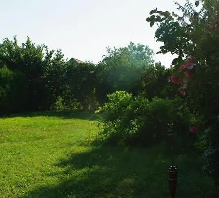 Kerti Vendeghaz Maison d'hôtes Balatonkeresztúr